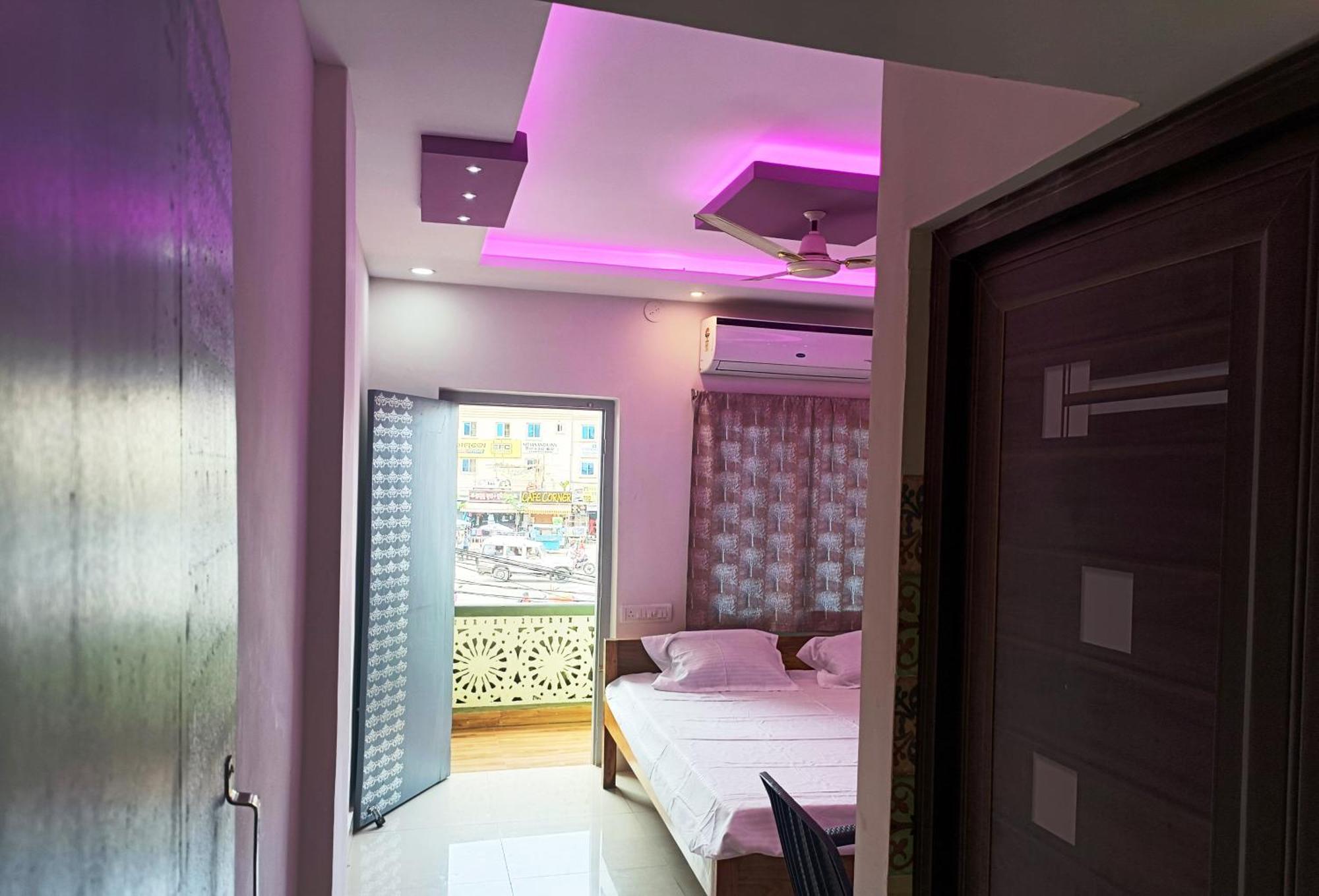 Hotel Grand View Puri Esterno foto