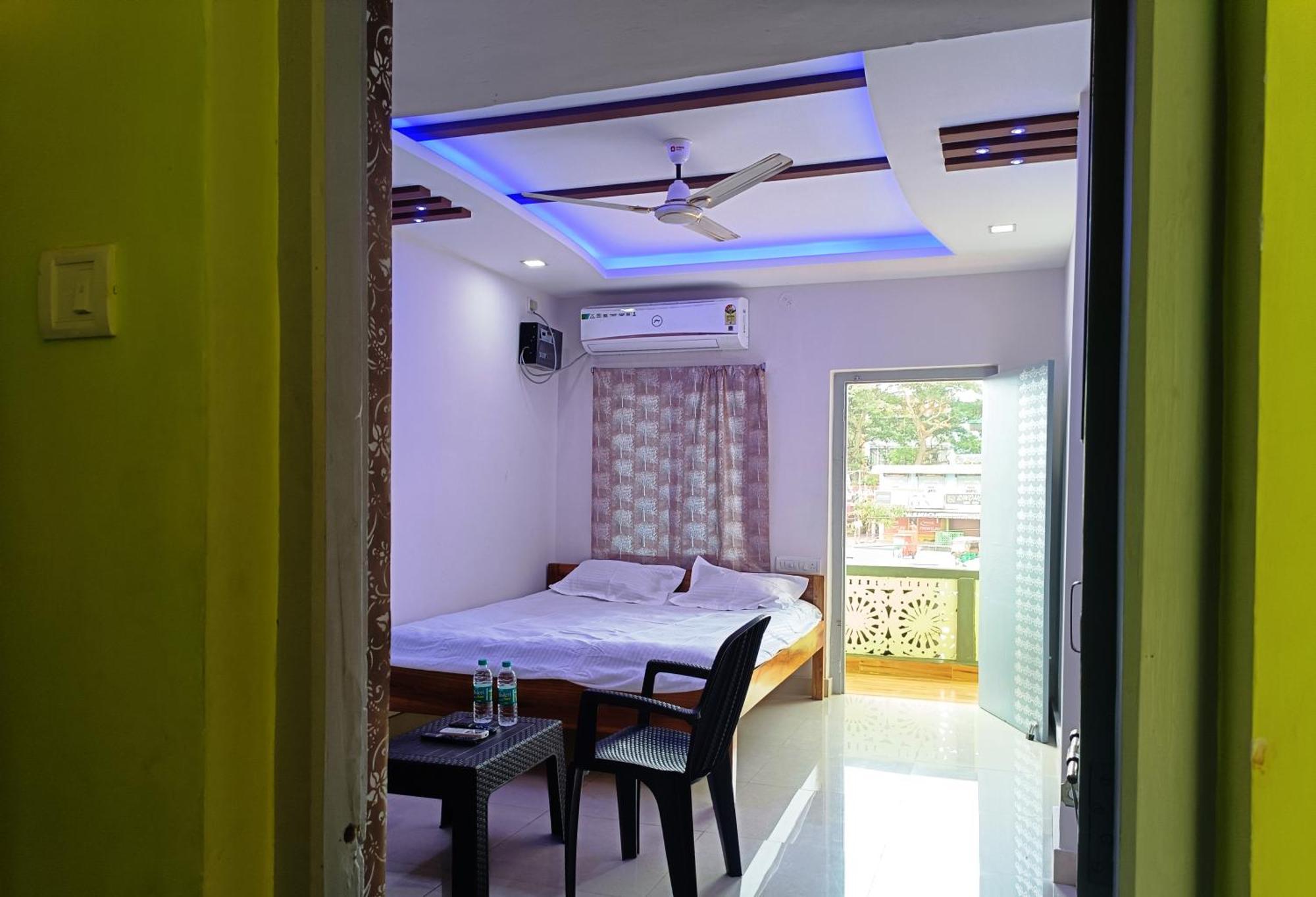 Hotel Grand View Puri Esterno foto