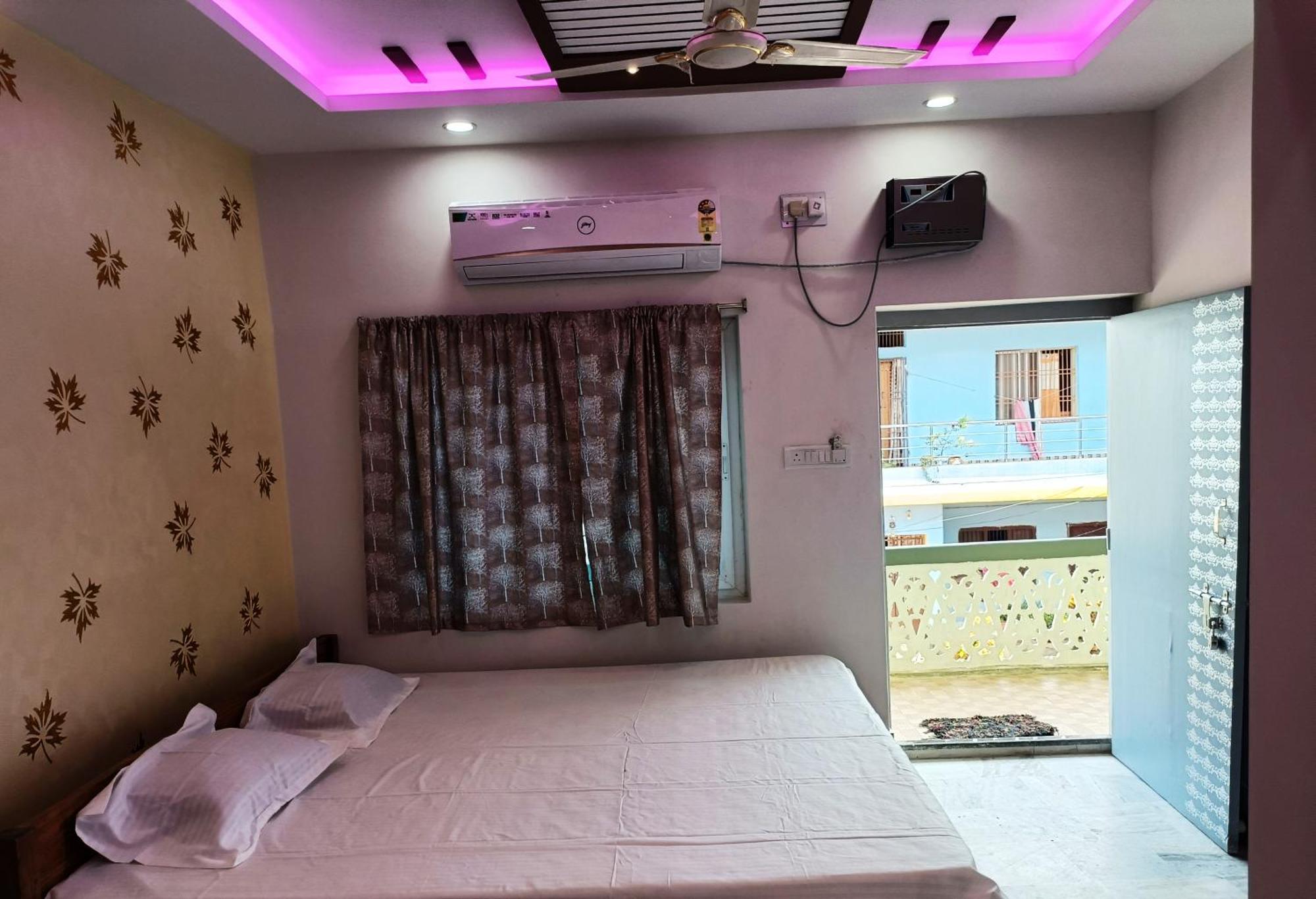 Hotel Grand View Puri Esterno foto